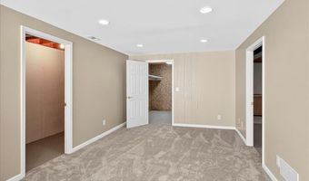 1428 Tahoe Valley Ct, Ballwin, MO 63021