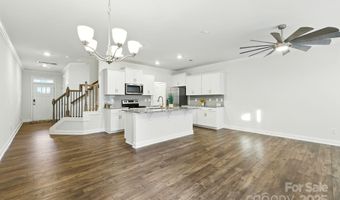 607 Santa Clara Dr, Asheville, NC 28806