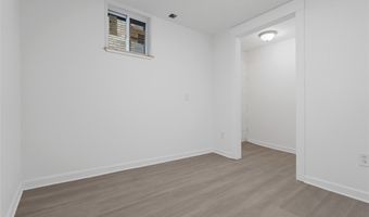 1019 Pine St, Ambridge, PA 15003