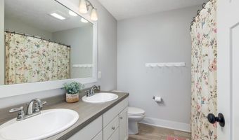 11325 Wake Dr, Allendale, MI 49401