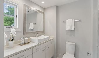 10036 CHARTWELL MANOR Ct, Potomac, MD 20854