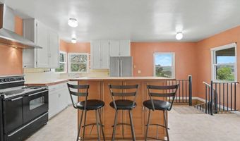 950 S Grade Rd, Alpine, CA 91901