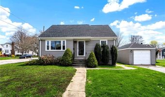 19 Hillside Ave, Newport, RI 02840
