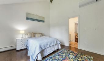 8 W Gate Dr, Bow, NH 03304