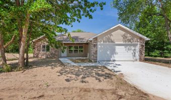 2771 Gady Pines Dr, Adrian, MI 49221