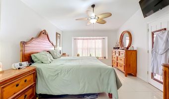 6630 CAMBRIDGE PARK Dr, Apollo Beach, FL 33572