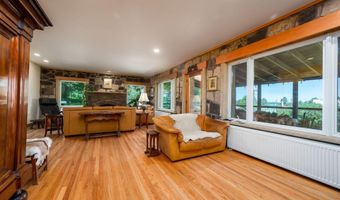 61900 Anker Ln, Bend, OR 97702