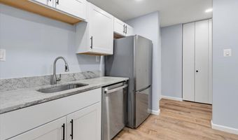 4520 KING St 601, Alexandria, VA 22302