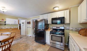 1776 Riverside Dr, Auburn, ME 04210