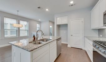 4739 Smokey Quartz Ln, Arlington, TX 76005