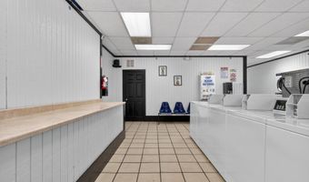 217 W State St, Ashley, IN 46705