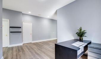 7361 MCWHORTER Pl 320, Annandale, VA 22003