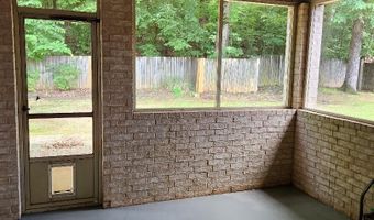 7720 E Worth Ave, Benton, AR 72019