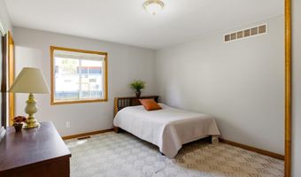 467 Dixie Blvd, Algonac, MI 48001