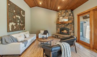 550 Crowson Rd, Ashland, OR 97520