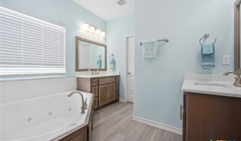 1074 S Bay St, Aransas Pass, TX 78336