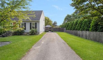 121 Spofford Ave, Warwick, RI 02888