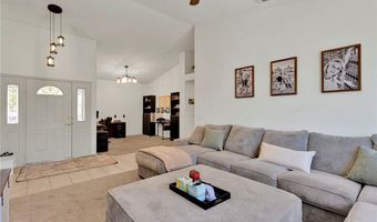 19581 Powhatan Rd, Apple Valley, CA 92308