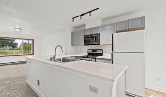 424 E Manor Ave, Anchorage, AK 99501