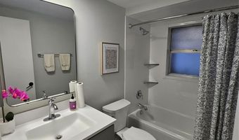 6008 FIREFLY Ln, Apollo Beach, FL 33572