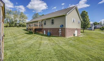 17500 Bridle Dr, Abingdon, VA 24210