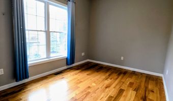 15 Old Oak Dr 15, Brookfield, CT 06804