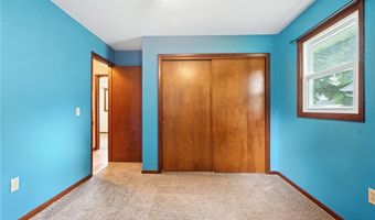 413 E 5th St, Anamosa, IA 52205