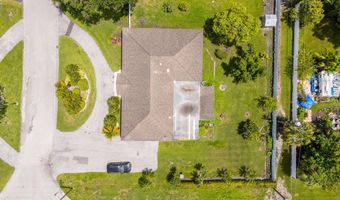 1073 SE 3rd St, Belle Glade, FL 33430