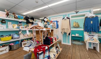 19 Cottage St, Bar Harbor, ME 04609