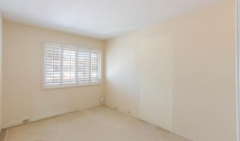 3216 Loma Riviera Dr, San Diego, CA 92110