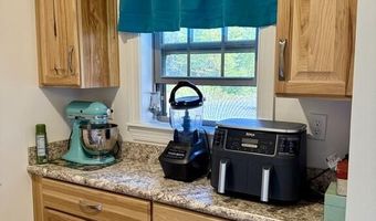 21 Pioneer Way, Aurora, ME 04408