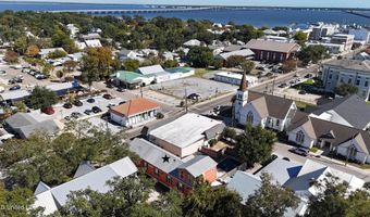 206 Main St, Bay St. Louis, MS 39520