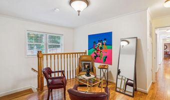 9201 LAUREL OAK Dr, Bethesda, MD 20817