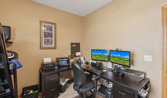 524 Carrie Ln, Altoona, IA 50009