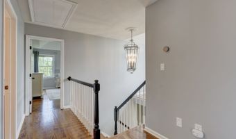 163 Windy Knoll Dr, Berlin, CT 06037