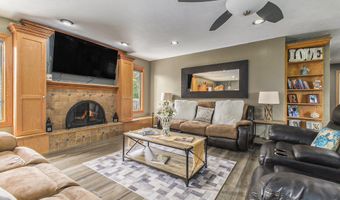 9749 48th Ave, Allendale, MI 49401