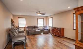 4825 Sycamore St, Aldrich, MO 65601
