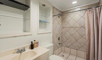 47 Nano St, Kahului, HI 96732