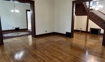 325 S Main St, Albia, IA 52531