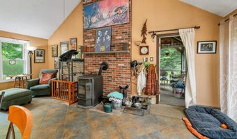 147 Hamwoods Rd, Alton, NH 03809
