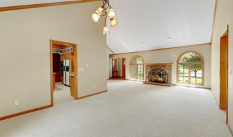 1102 Cabriolet Blvd, Auburn, IN 46706