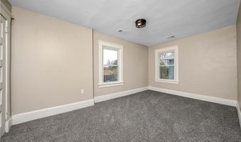 1122 Wade St, Aliquippa, PA 15001