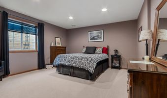 1415 Nicklaus Dr, Aberdeen, SD 57401