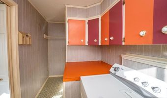 19 Skyline Dr, Adrian, MO 64720