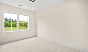 32 Colby Farm Rd, Chester, NH 03036