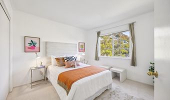 15 Mcdonnel Rd, Alameda, CA 94502