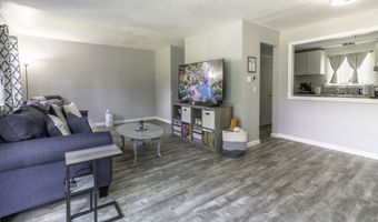 11 Cedarbrook Townhouse 11, Brookfield, CT 06804