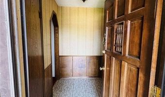 812 Village Dr, Altus, OK 73521