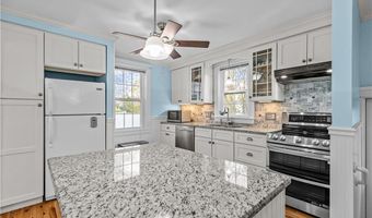 1 Fales St, East Providence, RI 02915