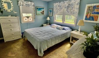 28 Kelsey Rd, Clinton, CT 06413